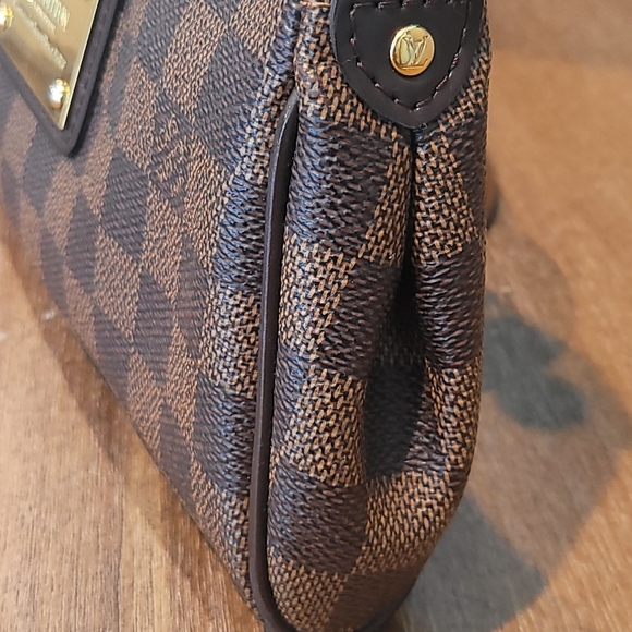 100% Authentic 2015 LV Eva Pochette Damier Ebene Canvas - Picture 5 of 16